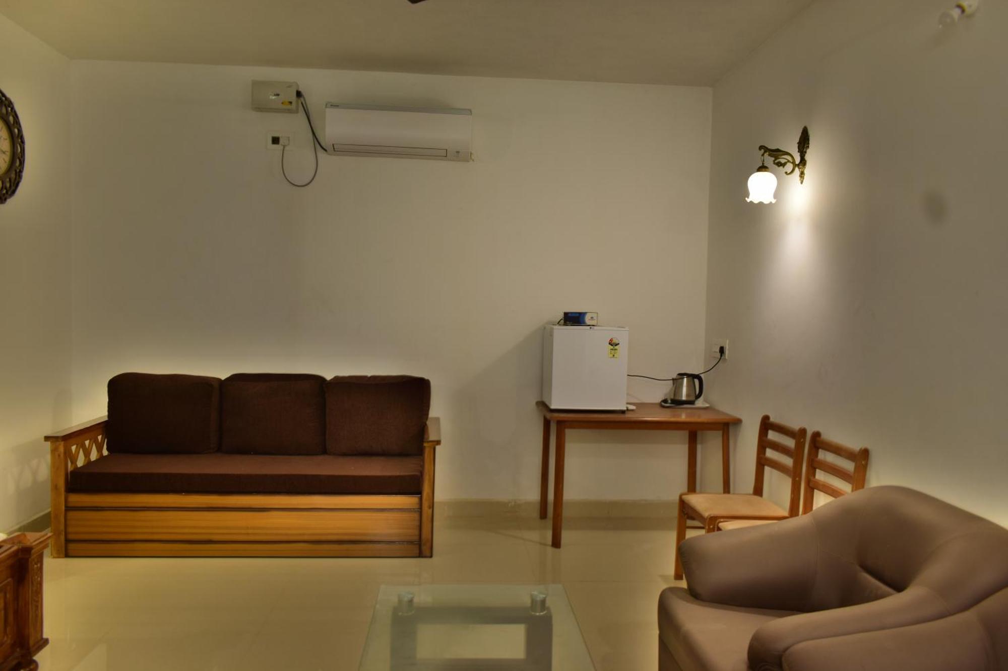Silent Waters Resorts Yelagiri Bagian luar foto