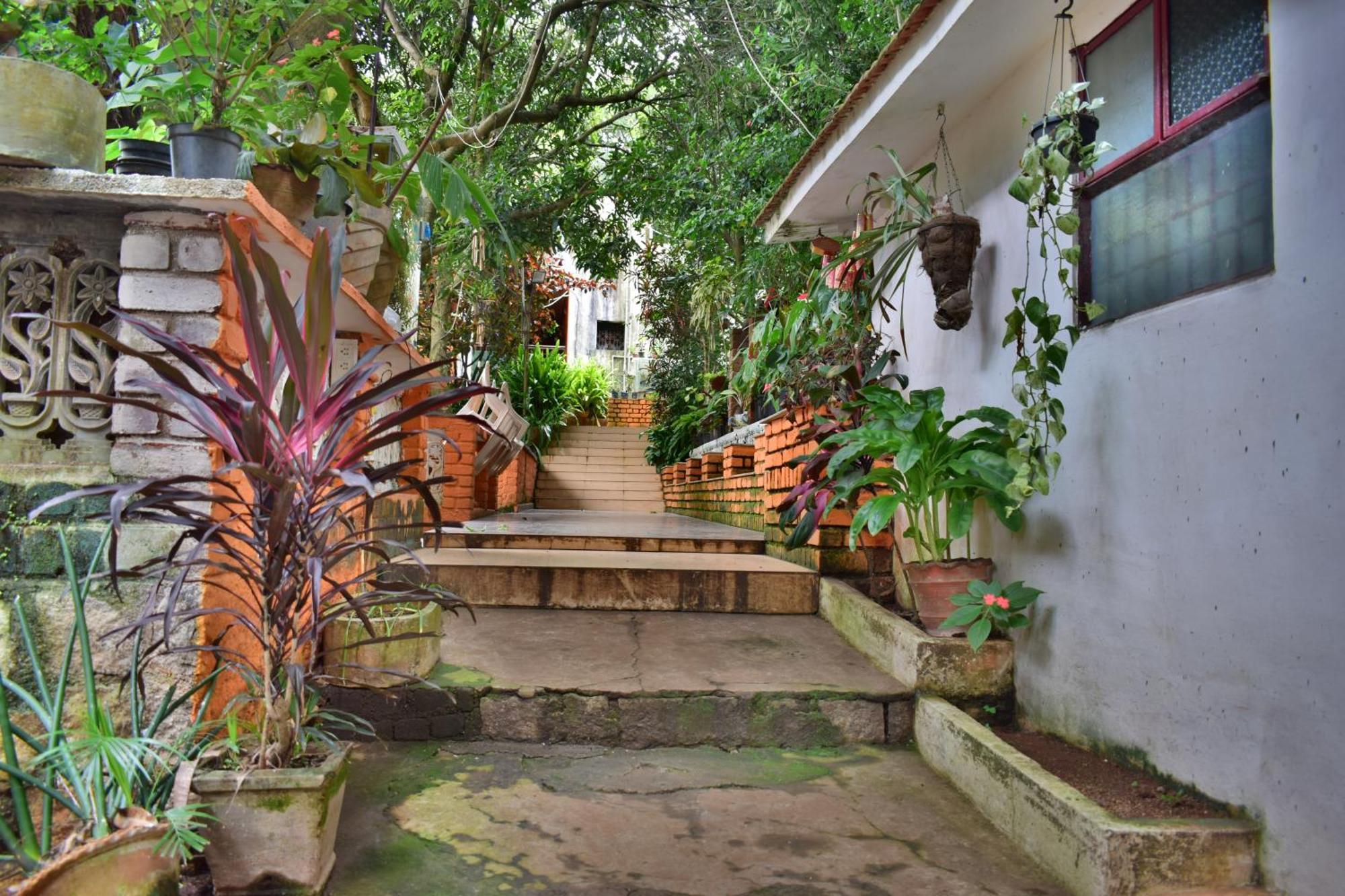 Silent Waters Resorts Yelagiri Bagian luar foto